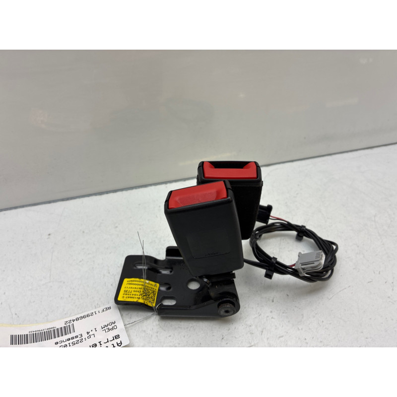Attache ceinture arriere centrale OPEL ADAM Photo n°4
