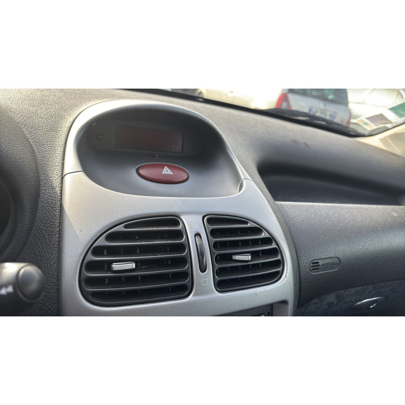 Feu arriere principal gauche (feux) PEUGEOT 206 Photo n°20