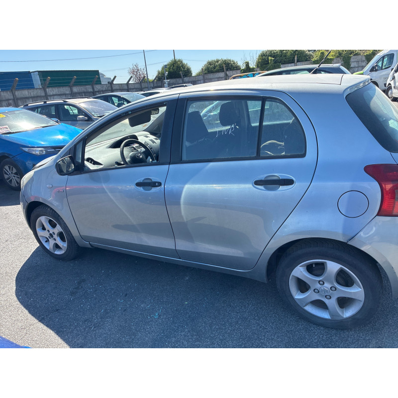 Porte avant gauche TOYOTA YARIS 2 Photo n°9