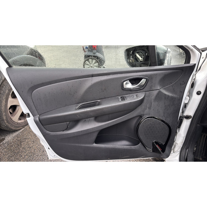 Feu arriere principal droit (feux) RENAULT CLIO 4 Photo n°14