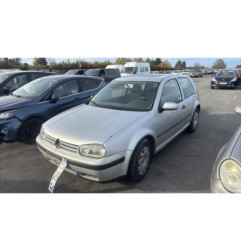 Vitre avant droit VOLKSWAGEN GOLF 4
