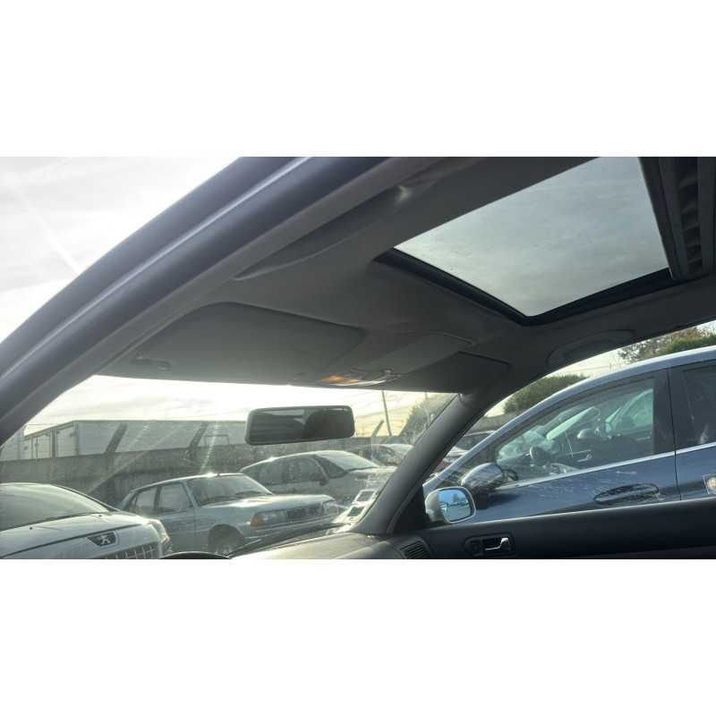 Vitre avant droit VOLKSWAGEN GOLF 4 Photo n°17