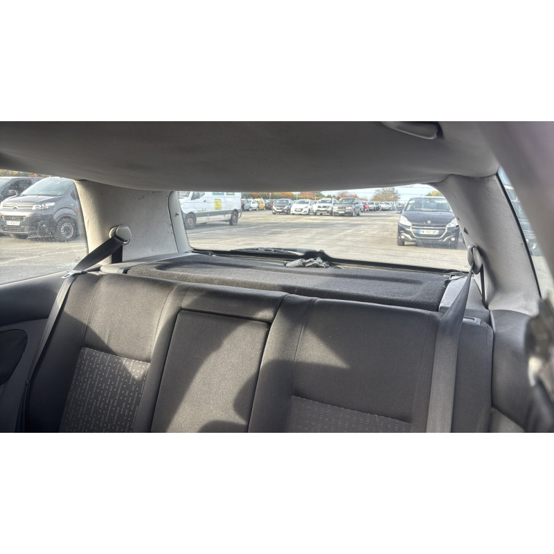 Vitre avant droit VOLKSWAGEN GOLF 4 Photo n°19