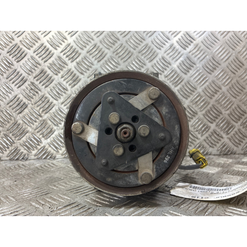 Compresseur clim CITROEN C4 PICASSO 1 Photo n°1