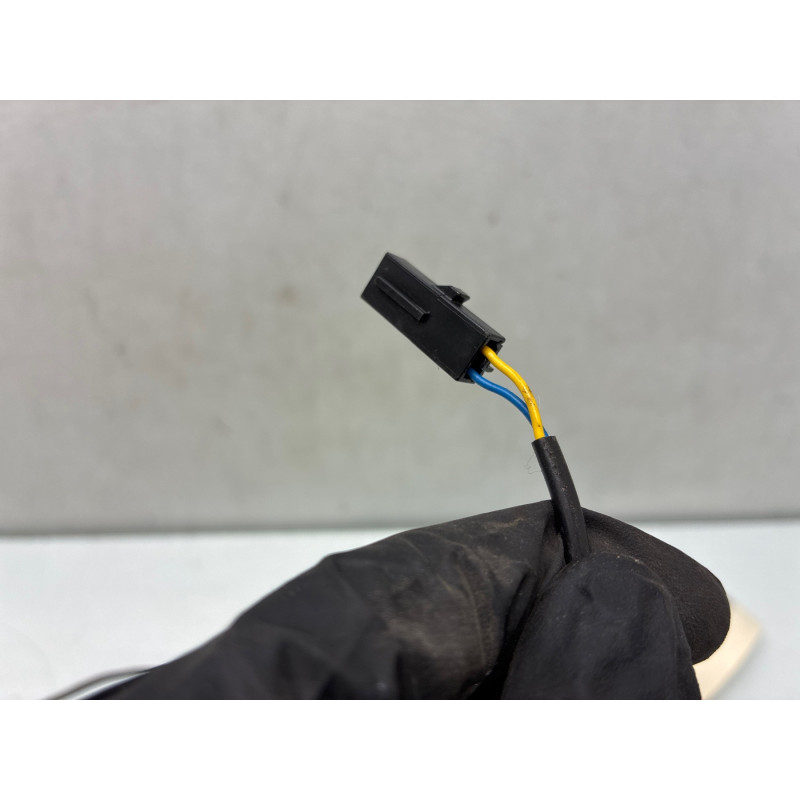Attache ceinture avant droit VOLKSWAGEN BEETLE 2 Photo n°4