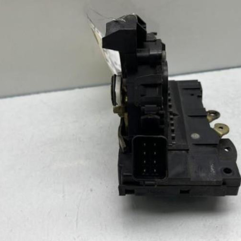 Serrure avant gauche FORD FOCUS 1 Photo n°4