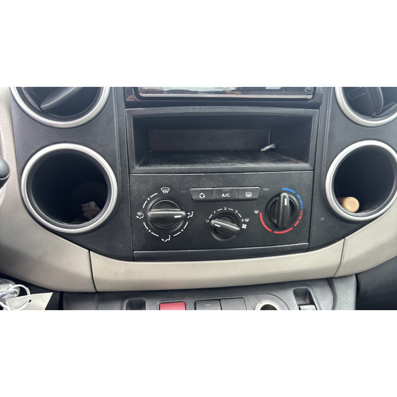 Custode avant gauche (porte) CITROEN BERLINGO 2 Photo n°20