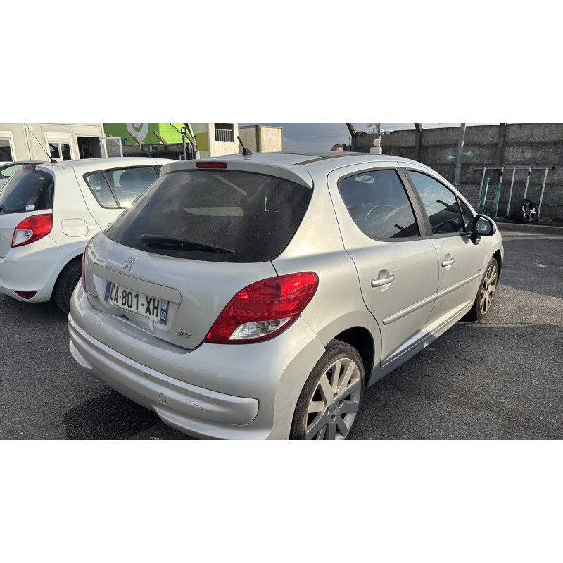 Compresseur clim PEUGEOT 207 Photo n°8