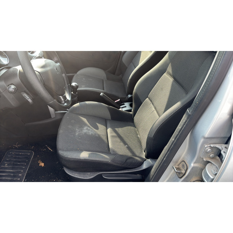 Compresseur clim PEUGEOT 207 Photo n°16