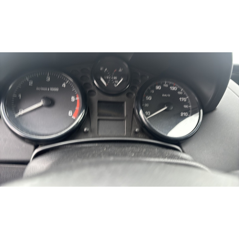 Vitre arriere droit PEUGEOT 207 Photo n°17