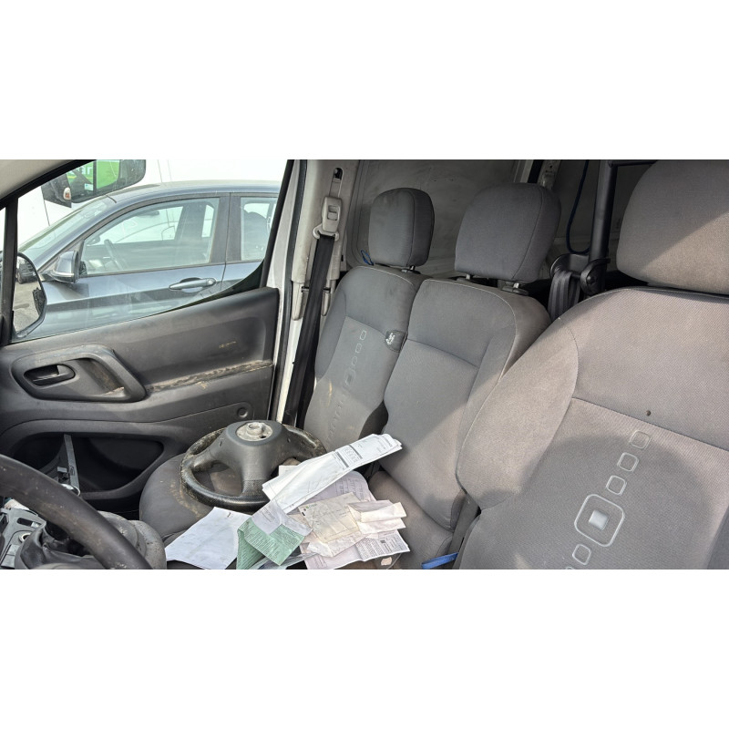 Custode avant gauche (porte) CITROEN BERLINGO 2 Photo n°13