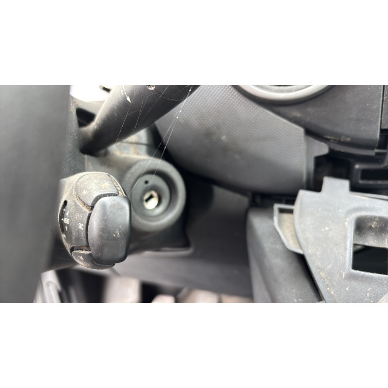 Custode avant gauche (porte) CITROEN BERLINGO 2 Photo n°20