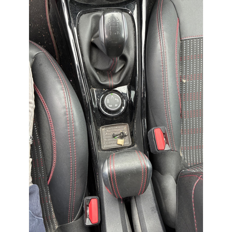 PEUGEOT 2008 1 PHASE 1 1.2 PURETECH - 12V TURBO Photo n°20