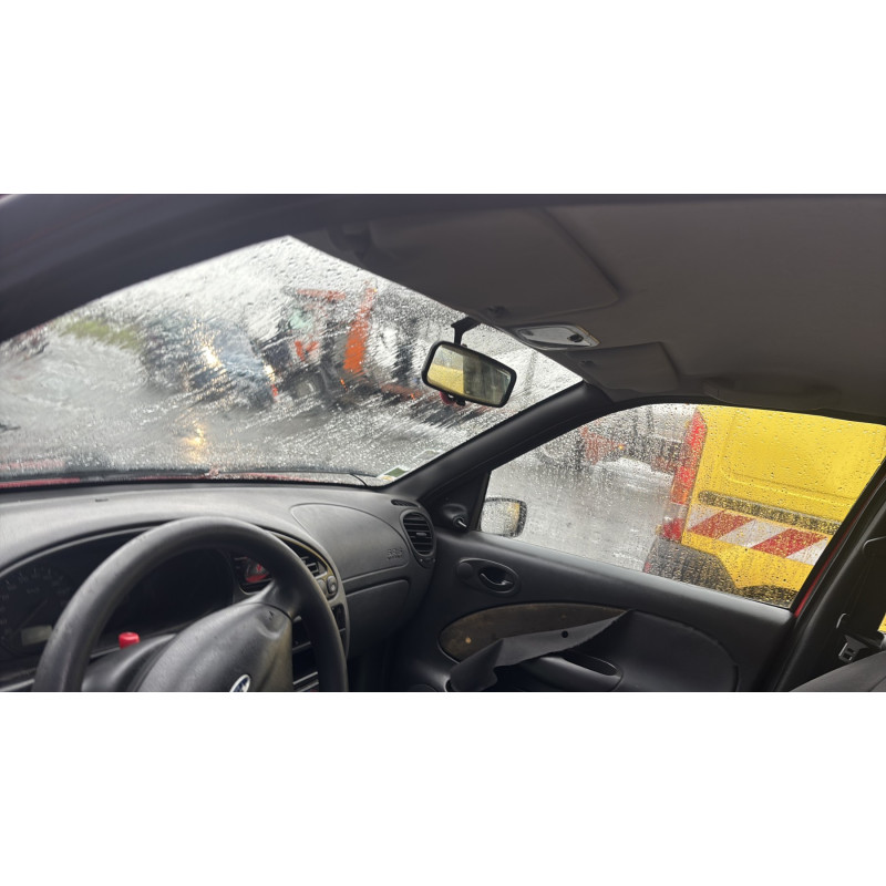 Vitre avant droit FORD FIESTA 4 Photo n°17