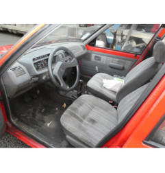 Vitre arriere gauche PEUGEOT 205