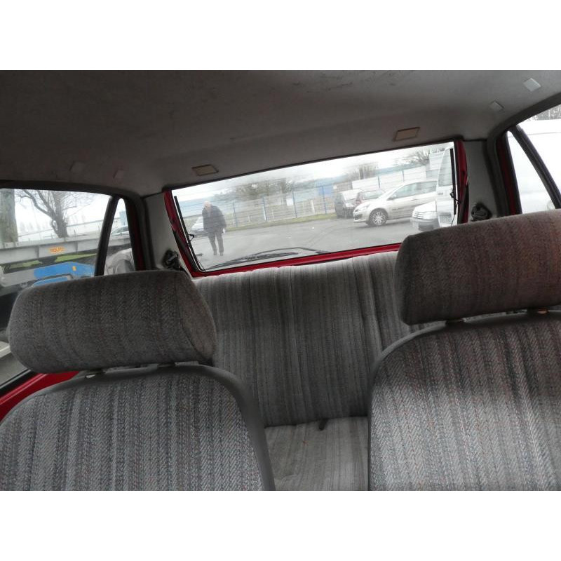 Vitre arriere gauche PEUGEOT 205 Photo n°6