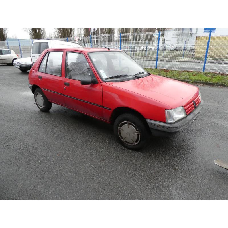 Vitre arriere gauche PEUGEOT 205 Photo n°11