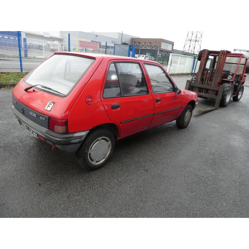 Vitre arriere gauche PEUGEOT 205 Photo n°12