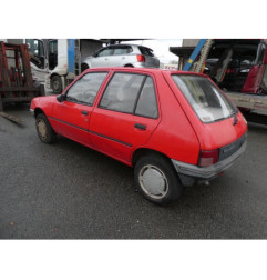Vitre arriere gauche PEUGEOT 205
