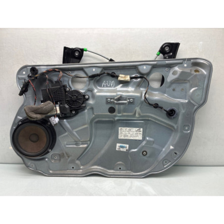Leve vitre electrique avant droit VOLKSWAGEN POLO 4 Photo n°1