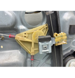 Leve vitre electrique avant droit VOLKSWAGEN POLO 4
