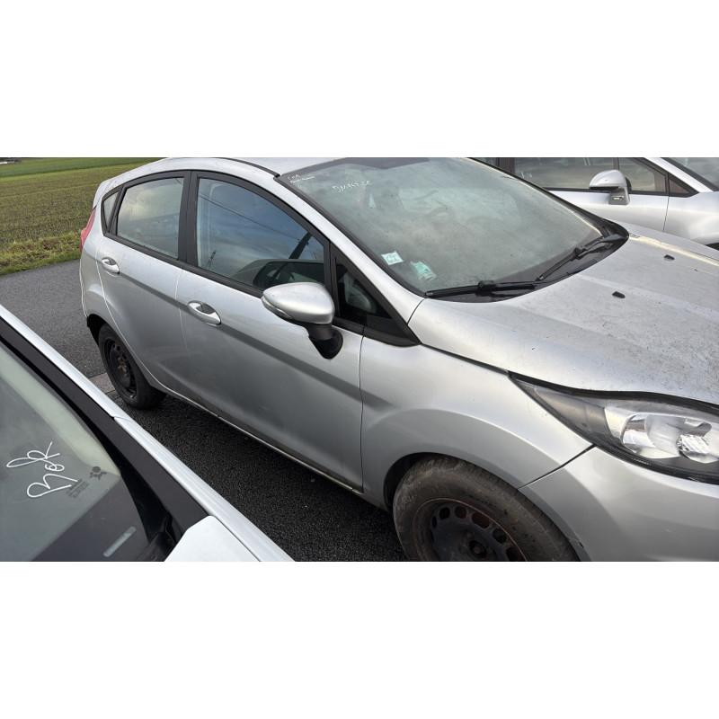 Vitre arriere gauche FORD FIESTA 6 Photo n°11