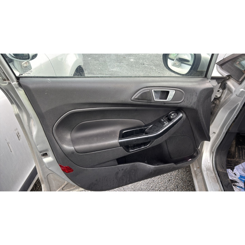 Vitre arriere gauche FORD FIESTA 6 Photo n°13