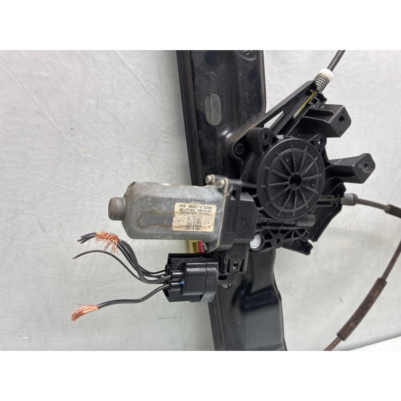 Leve vitre electrique avant gauche LAND ROVER RANGE ROVER 1 EVOQUE Photo n°1