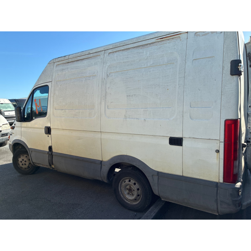 Repetiteur clignotant avant gauche (Feux) IVECO DAILY 3 Photo n°8