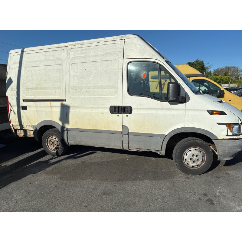 Repetiteur clignotant avant gauche (Feux) IVECO DAILY 3 Photo n°9