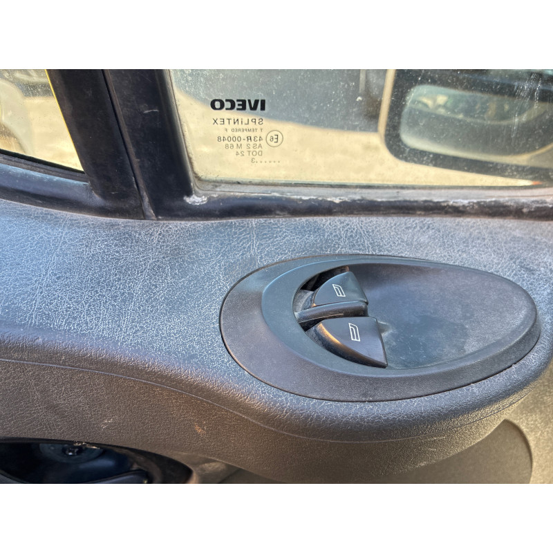 Repetiteur clignotant avant gauche (Feux) IVECO DAILY 3 Photo n°12