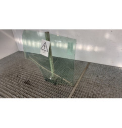 Vitre arriere droit RENAULT CLIO 5