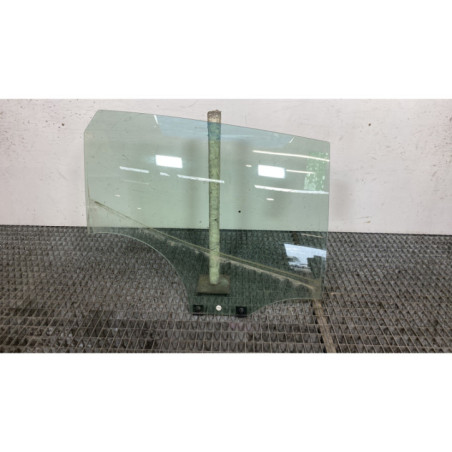 Vitre arriere droit RENAULT CLIO 5 Photo n°1