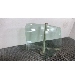 Vitre arriere droit RENAULT CLIO 5