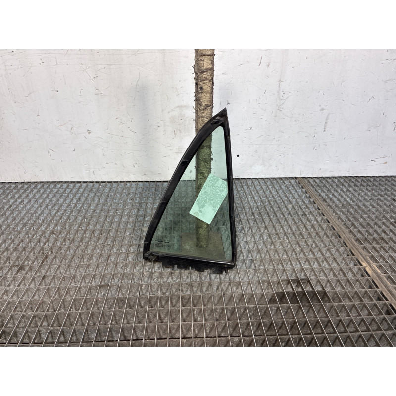 Custode arriere gauche (porte) TOYOTA COROLLA 10 Photo n°3