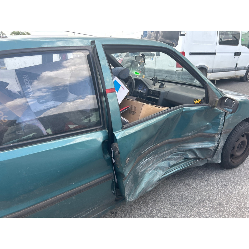 Custode arriere droit PEUGEOT 106 Photo n°17