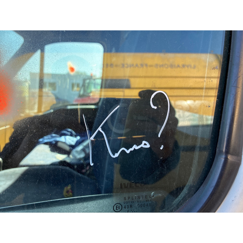Custode avant gauche (porte) IVECO DAILY 3 Photo n°20
