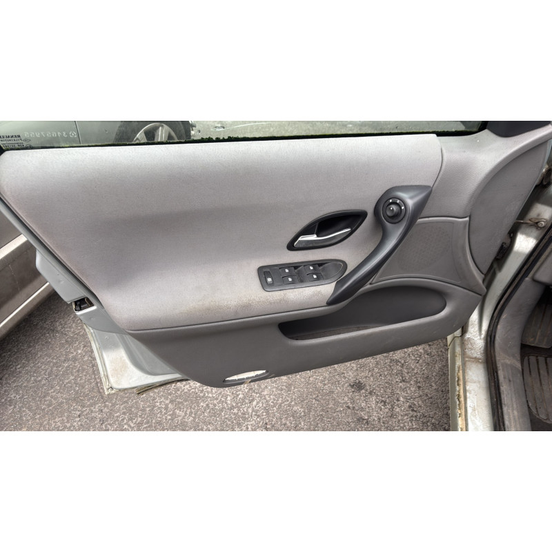 Serrure avant gauche RENAULT LAGUNA 2 Photo n°18