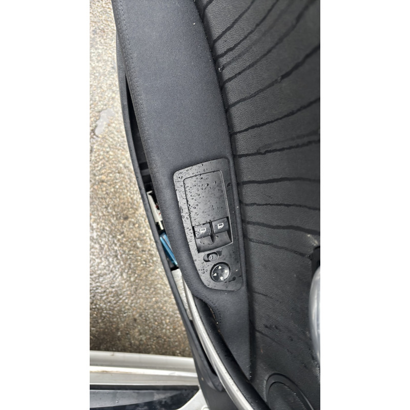 Custode arriere gauche (porte) BMW SERIE 1 E87 Photo n°19