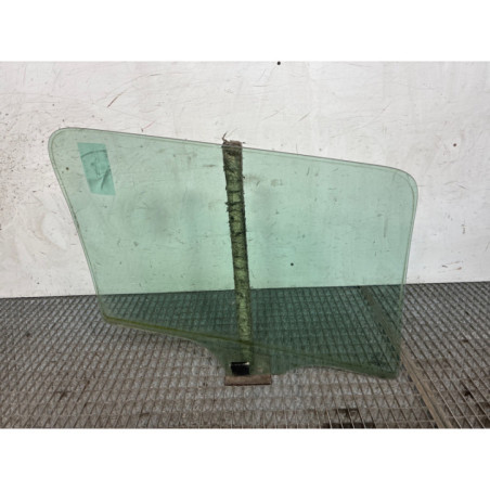 Vitre arriere gauche PEUGEOT 206