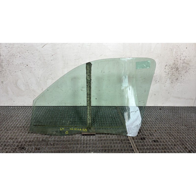 Vitre avant droit PEUGEOT PARTNER 1 Photo n°4