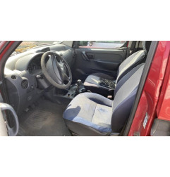 Vitre avant droit PEUGEOT PARTNER 1