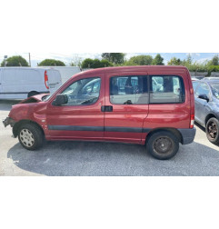 Vitre avant droit PEUGEOT PARTNER 1
