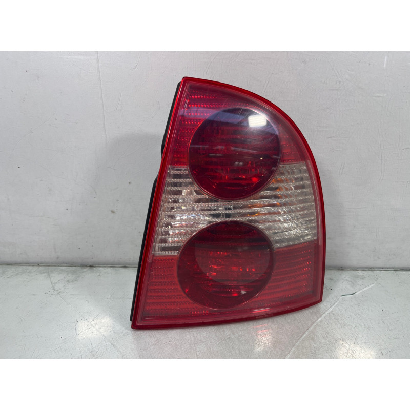 Feu arriere principal droit (feux) VOLKSWAGEN PASSAT 4 Photo n°5