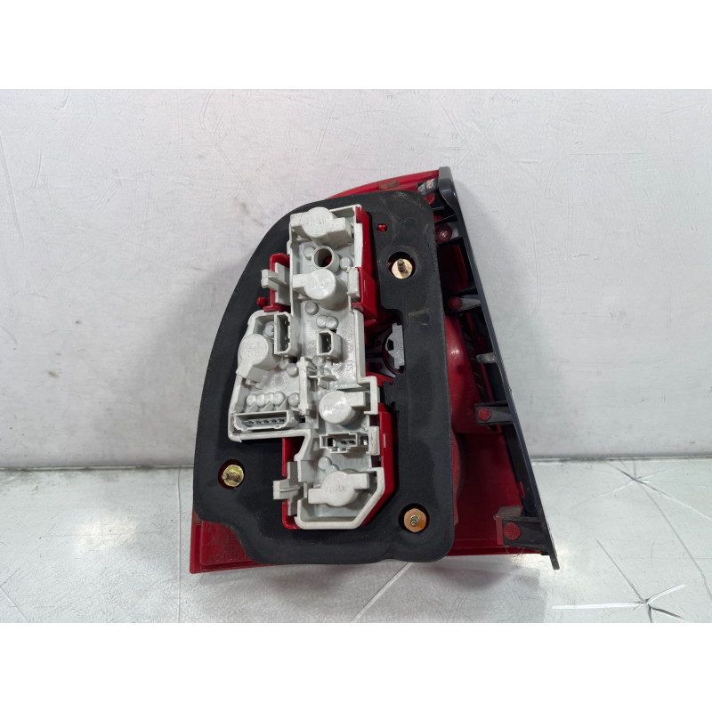 Feu arriere principal droit (feux) VOLKSWAGEN PASSAT 4 Photo n°6