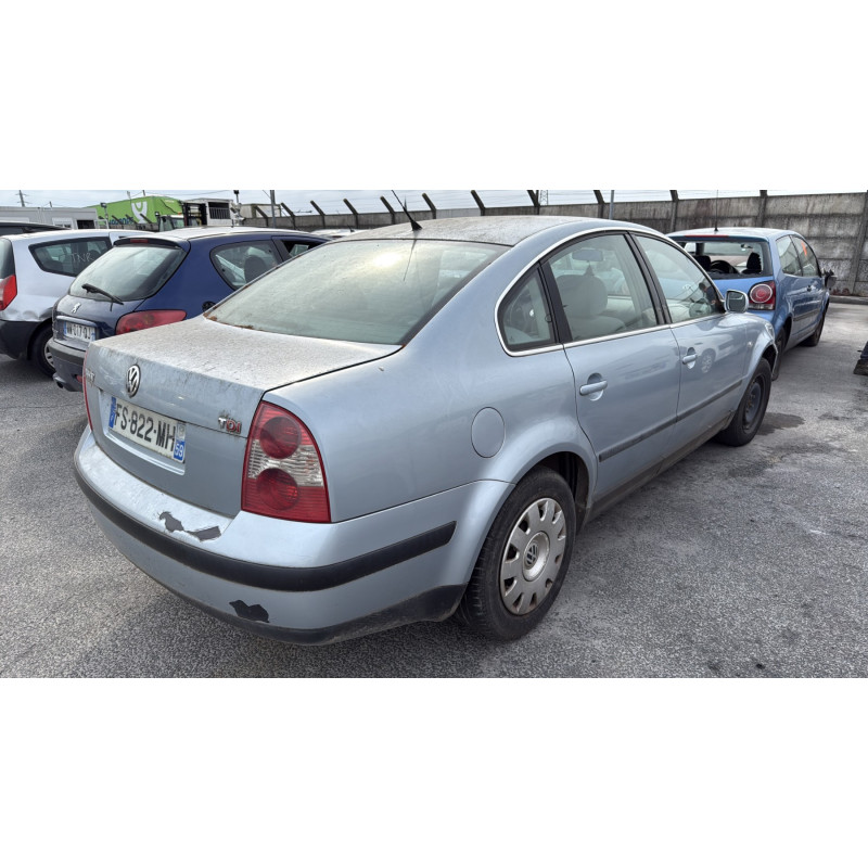 Feu arriere principal droit (feux) VOLKSWAGEN PASSAT 4 Photo n°10