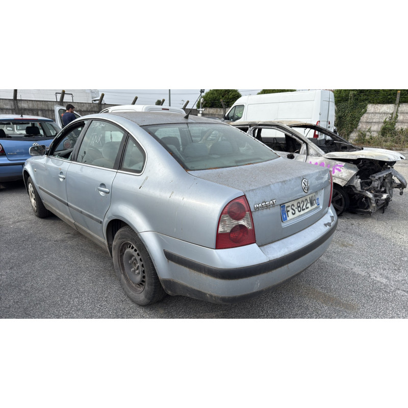 Feu arriere principal droit (feux) VOLKSWAGEN PASSAT 4 Photo n°11