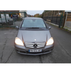 Moteur essuie glace avant MERCEDES CLASSE A 169