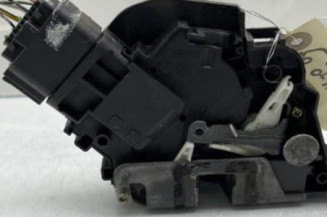 Serrure avant droit FORD FOCUS 2