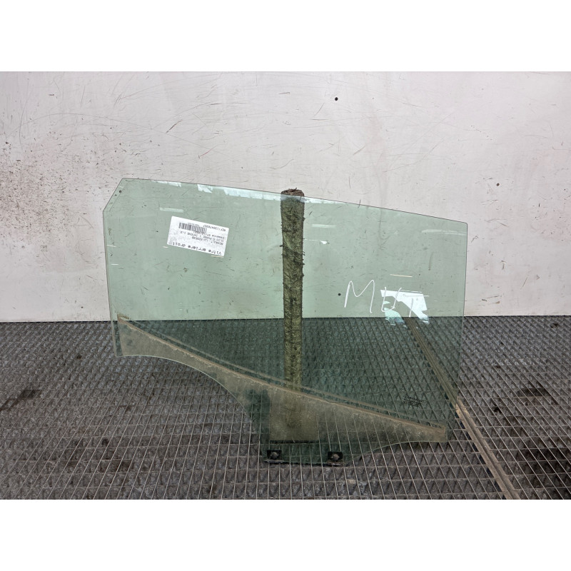 Vitre arriere droit RENAULT CLIO 5 Photo n°2